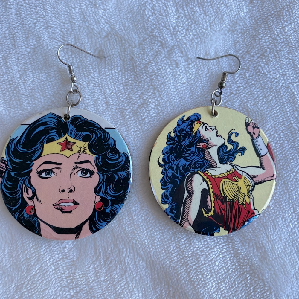 Wonder Woman Earrings